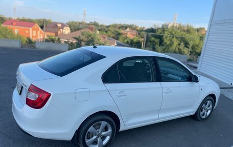 Skoda Rapid I, 2014 год, 1 300 000 рублей, 3 фотография