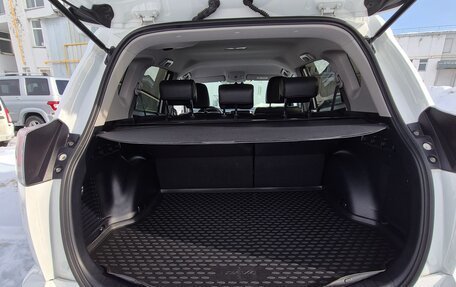 Toyota RAV4, 2018 год, 2 430 000 рублей, 11 фотография