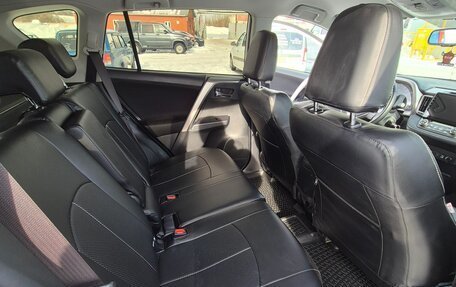 Toyota RAV4, 2018 год, 2 430 000 рублей, 12 фотография