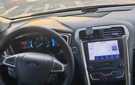 Ford Fusion (North America) II, 2019 год, 1 850 000 рублей, 3 фотография