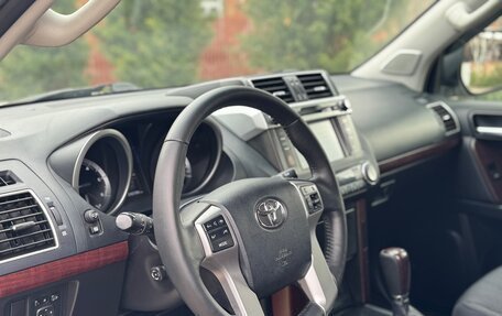 Toyota Land Cruiser Prado 150 рестайлинг 2, 2016 год, 4 550 000 рублей, 17 фотография