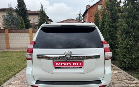 Toyota Land Cruiser Prado 150 рестайлинг 2, 2016 год, 4 550 000 рублей, 5 фотография