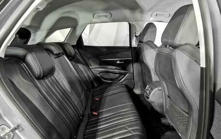 Peugeot 3008 II, 2017 год, 2 095 000 рублей, 16 фотография