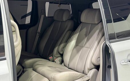 KIA Carnival III, 2018 год, 3 449 900 рублей, 26 фотография