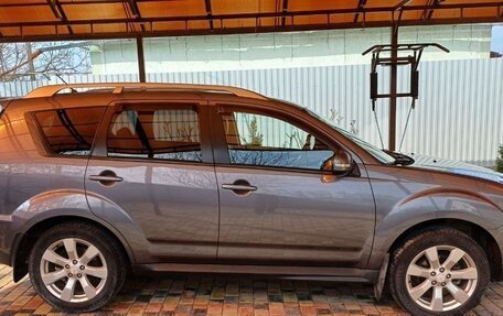 Mitsubishi Outlander III рестайлинг 3, 2010 год, 1 189 000 рублей, 4 фотография