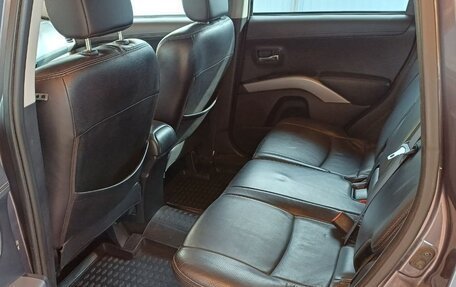 Mitsubishi Outlander III рестайлинг 3, 2010 год, 1 189 000 рублей, 10 фотография