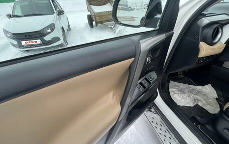 Toyota RAV4, 2017 год, 2 800 000 рублей, 9 фотография