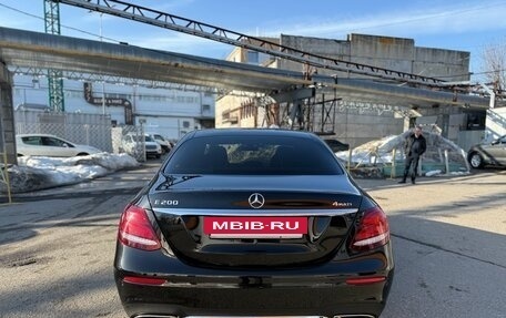 Mercedes-Benz E-Класс, 2019 год, 3 650 000 рублей, 5 фотография