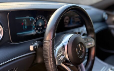 Mercedes-Benz E-Класс, 2019 год, 3 650 000 рублей, 31 фотография