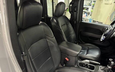 Jeep Wrangler, 2020 год, 5 550 000 рублей, 17 фотография