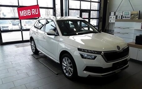 Skoda Kamiq I, 2023 год, 1 732 000 рублей, 3 фотография