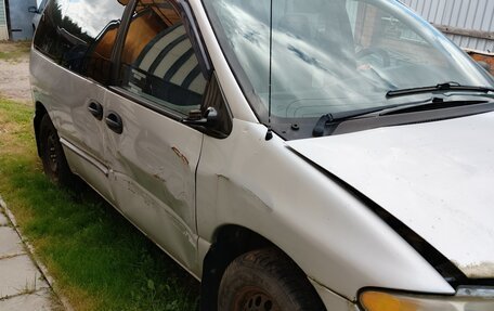 Chrysler Voyager III, 1999 год, 198 000 рублей, 12 фотография