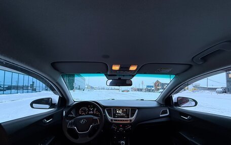 Hyundai Solaris II рестайлинг, 2021 год, 1 300 000 рублей, 14 фотография