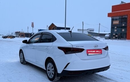 Hyundai Solaris II рестайлинг, 2021 год, 1 300 000 рублей, 8 фотография