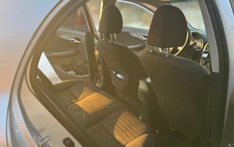 Toyota Corolla, 2011 год, 950 000 рублей, 4 фотография