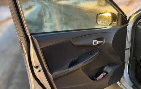 Toyota Corolla, 2011 год, 950 000 рублей, 7 фотография