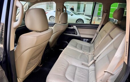 Toyota Land Cruiser 200, 2011 год, 3 000 000 рублей, 10 фотография