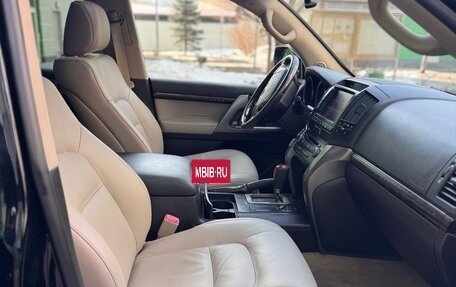 Toyota Land Cruiser 200, 2011 год, 3 000 000 рублей, 19 фотография