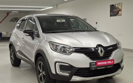 Renault Kaptur I рестайлинг, 2019 год, 1 554 000 рублей, 3 фотография