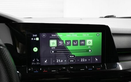 Volkswagen Golf VIII, 2021 год, 2 595 000 рублей, 18 фотография