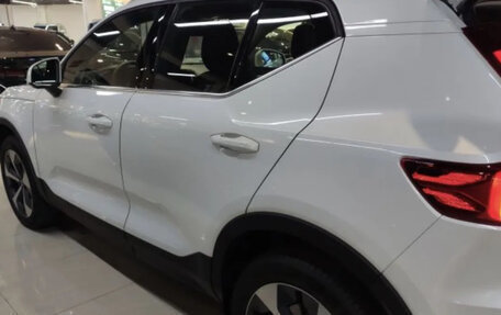 Volvo XC40 I, 2024 год, 4 850 000 рублей, 3 фотография