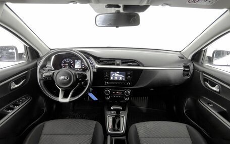 KIA Rio IV, 2021 год, 1 570 000 рублей, 10 фотография