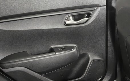 KIA Rio IV, 2021 год, 1 570 000 рублей, 18 фотография