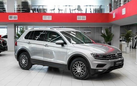 Volkswagen Tiguan II, 2017 год, 2 300 000 рублей, 2 фотография