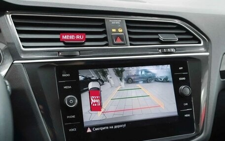 Volkswagen Tiguan II, 2017 год, 2 300 000 рублей, 9 фотография