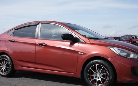 Hyundai Accent IV, 2011 год, 820 000 рублей, 2 фотография