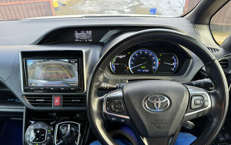 Toyota Noah III, 2016 год, 2 250 000 рублей, 8 фотография