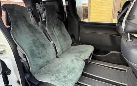 Toyota Noah III, 2016 год, 2 250 000 рублей, 14 фотография