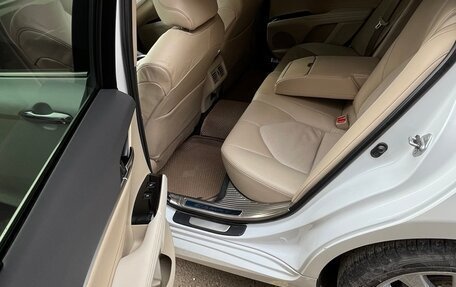 Toyota Camry, 2018 год, 2 250 000 рублей, 10 фотография