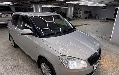 Skoda Fabia II, 2013 год, 800 000 рублей, 4 фотография