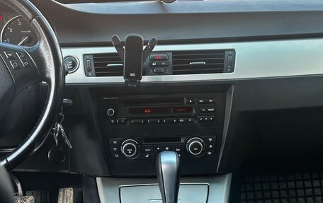 BMW 3 серия, 2011 год, 950 000 рублей, 15 фотография