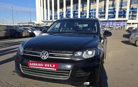 Volkswagen Touareg III, 2013 год, 2 950 000 рублей, 2 фотография