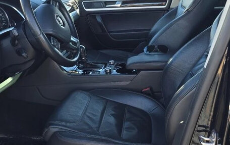 Volkswagen Touareg III, 2013 год, 2 950 000 рублей, 9 фотография