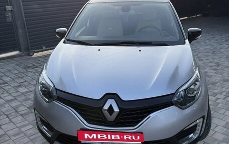 Renault Kaptur I рестайлинг, 2017 год, 1 600 000 рублей, 6 фотография