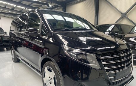Mercedes-Benz V-Класс, 2026 год, 15 390 000 рублей, 3 фотография