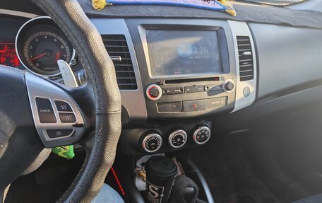 Mitsubishi Outlander III рестайлинг 3, 2008 год, 950 000 рублей, 8 фотография