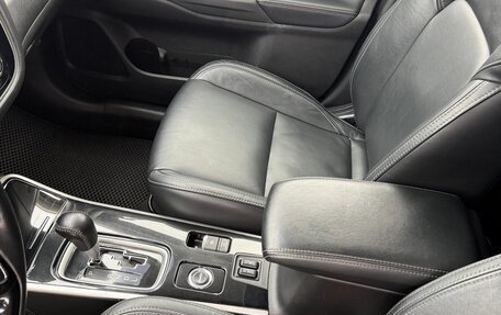 Mitsubishi Outlander III рестайлинг 3, 2019 год, 1 900 000 рублей, 7 фотография