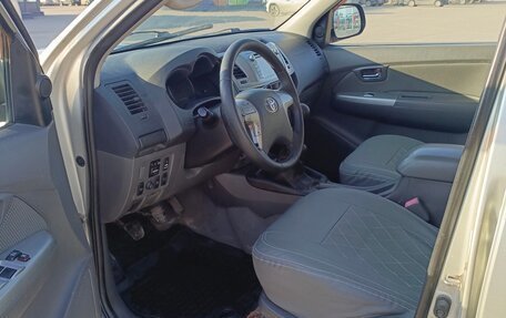 Toyota Hilux VII, 2011 год, 1 700 000 рублей, 15 фотография