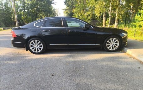 Volvo S90 II рестайлинг, 2019 год, 2 600 000 рублей, 2 фотография