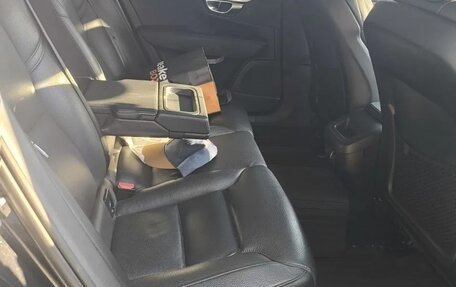 Volvo S90 II рестайлинг, 2019 год, 2 600 000 рублей, 7 фотография