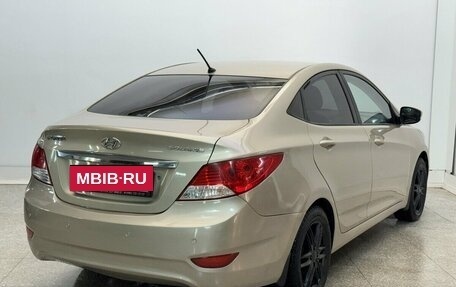 Hyundai Solaris II рестайлинг, 2011 год, 645 000 рублей, 4 фотография