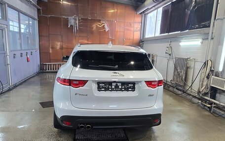 Jaguar F-Pace, 2017 год, 2 800 000 рублей, 5 фотография