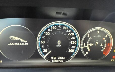 Jaguar F-Pace, 2017 год, 2 800 000 рублей, 14 фотография