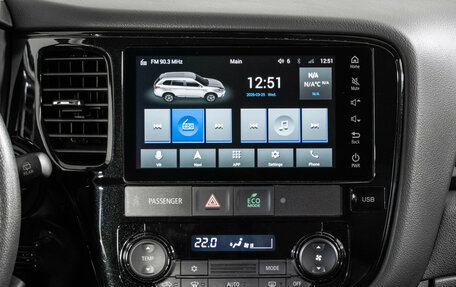 Mitsubishi Outlander III рестайлинг 3, 2022 год, 2 760 000 рублей, 13 фотография