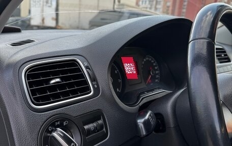 Volkswagen Polo VI (EU Market), 2012 год, 750 000 рублей, 21 фотография