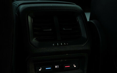 Volkswagen Tiguan II, 2019 год, 2 850 000 рублей, 10 фотография